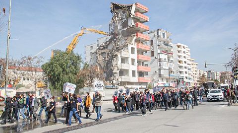 Depremzedeler 16 Aydır Bekliyor