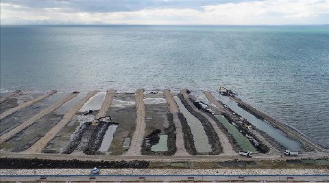 Van Gölü'ndeki Kirliliğe Çözüm için Çalışmalar Devam Ediyor