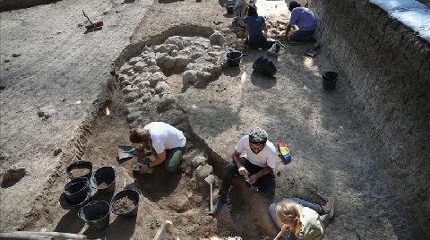 Aççana Höyük’te 3 Bin 500 Yıllık Yerleşim Tabakasına İnildi