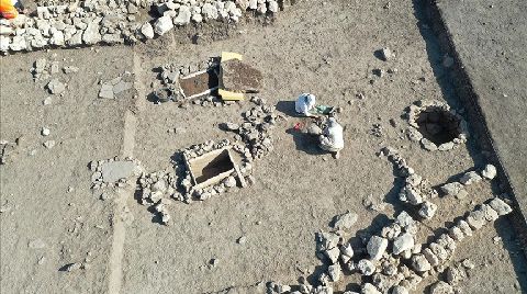 Çayönü Höyüğü'nde 3 Mezar Daha Bulundu