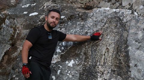 Mermer Ocağında Herakles'e Ait Olduğu Düşünülen Kabartma Bulundu