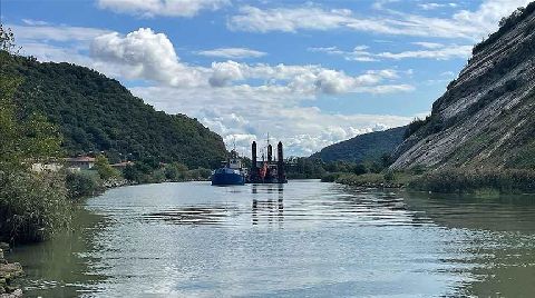 Bartın Irmağı Tarak Gemileriyle Balçıktan Temizleniyor