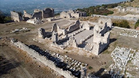 Tlos'ta Tarihe Işık Tutan Kazı Çalışmaları Sürüyor