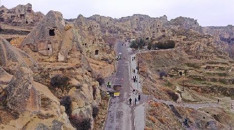 Kapadokya'da Ulaşıma Kapatılan Yolun Çevresindeki Tarihi Mekanlar Kurtarılacak