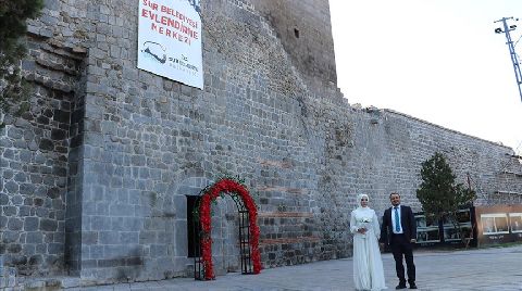 Diyarbakır’da Restore Edilen İki Burç Evlendirme Merkezi Olarak Hizmete Açıldı