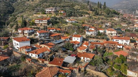 ‘Dünyanın En İyi Köyleri’nden Birgi Mimari Dokusunu 7 Asırdır Koruyor