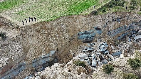 Deprem Bölgesinde Meydana Gelen Yeryüzü Olayları İncelendi