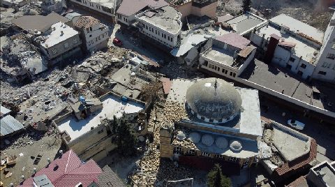 Depremler Tarihi Maraş Çarşısı'na da Zarar Verdi