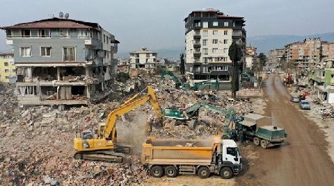 “Zemin Kaynıyor, O Evler Yıkılır”