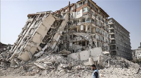 Yıkılan Binalarla İlgili Tutuklananların Sayısı 298'e Yükseldi