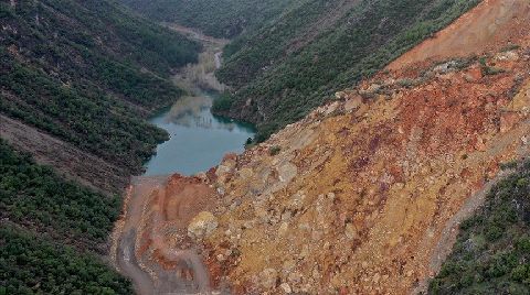 Depremle Meydana Gelen Heyelan, Vadide Doğal Gölet Oluşturdu