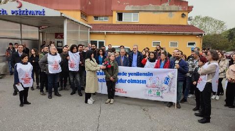 Bakırköy'de "Hastaneler Yerinde Yenilensin" Açıklaması