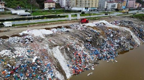 Millet Bahçesi için Denizi Çöple Doldurdular