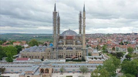 Selimiye Camisi'nin Ana Kubbesinde Kurşun Örtü Çalışmaları Tamamlandı