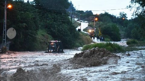 Samsun’un Vezirköprü İlçesinde Sağanak Sele Neden Oldu