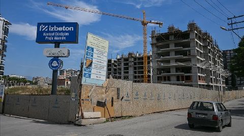 İzmir'de "İmalat Hatası" Tespit Edilen Konut Projesiyle İlgili Çalışma Yapılıyor