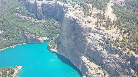 Kahramanmaraş'taki Ali Kayası'nda Yapılan Cam Terasta Sona Yaklaşıldı