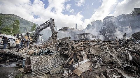 Erzurum'un Pazaryolu İlçesinde 12 Ev Yandı