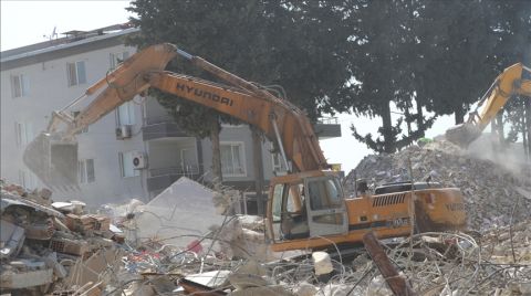 Hatay'da 1 Milyon Metreküpe Yakın Enkaz Taşındı