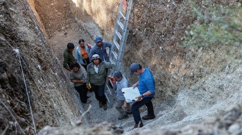 Kemalpaşa Fayı'nın Deprem Potansiyelinin Tespiti için Hendek Kazılıyor