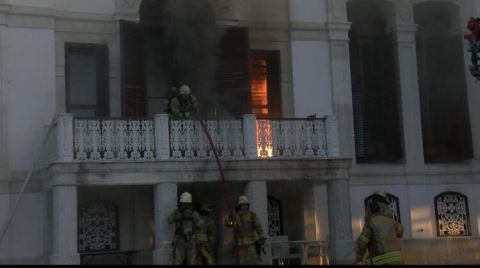 Yıldız Parkı'ndaki Tarihi Çadır Köşkü'nde Yangın