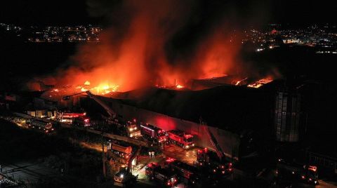 Bursa'da Sanayi Bölgesinde Yangın