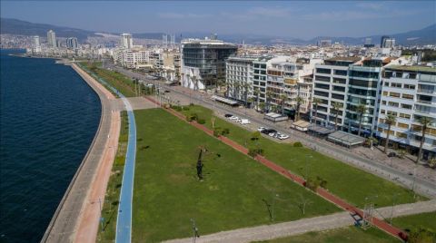 "İzmir'in Yeni İnşaatları Taşıyacak Gücü Yok"