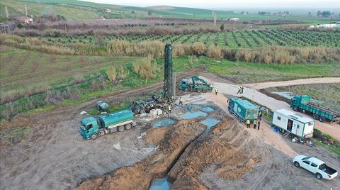 DSİ Ekipleri Hatay'da 31 İçme Suyu Kuyusu Açtı