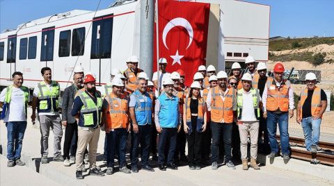 İlk Yerli Metro Aracı Gebze-Darıca Hattında Raylara İndirildi