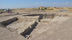 Yassı Höyük'te 2 Bin 600 Yıllık Kalıntılar Bulundu