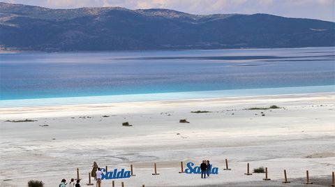 Salda Gölü'nü Tehdit Eden Maden Projesine Durdurma Kararı