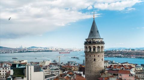 Galata Kulesi'nin 270 Kiloluk Alemi 4 Parça Olarak İndirilecek