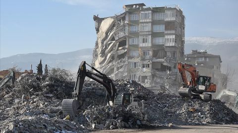 Deprem Bölgesi Belediyeleri Denetlenmedi