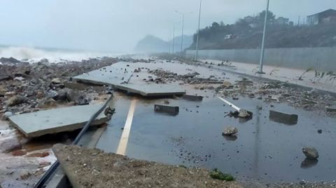 500 Milyon Liralık Yolu Üçüncü Kez Dalgalar Vurdu