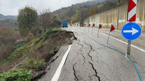 Bartın-Kastamonu Kara Yolunda Çökme 