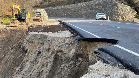 Bartın-Kastamonu Kara Yolunda Heyelan