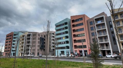 Kayaşehir'de Sosyal Konutlar Hak Sahiplerine Teslim Ediliyor