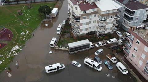 Antalya'daki Şiddetli Yağışlarda 3 Bin 862 Binada Su Baskını Meydana Geldi