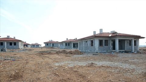 Deprem Bölgesindeki 4 Bin 133 Köye Ev Yapılıyor