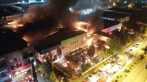 Samsun'da 3 Fabrikayı Etkileyen Yangın Kontrol Altına Alındı