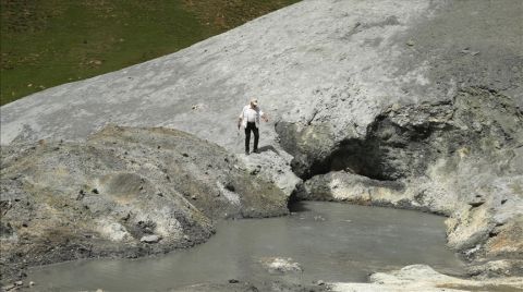 Hakkari'de Jeotermal Kaynaklardaki Isı Değişimleri ile Deprem Bağlantısı Araştırılıyor