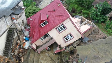 Giresun'da Sel; Bir Ev Yan Yattı