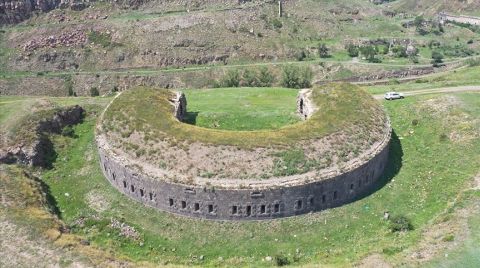 Kars'taki "Gemli Tabya" Turizme Kazandırılmayı Bekliyor