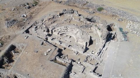 Epiphaneia Antik Kenti'ndeki Çalışmalar Meclis Binasında Yoğunlaştı