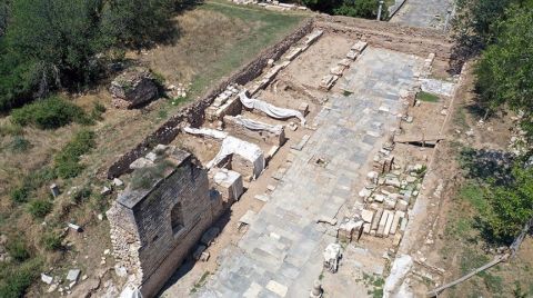 Afrodisias Antik Kentinde Tarihi Pazarın İzleri Bulundu