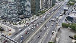 Yenibosna Metrobüs Durağında Üst Geçit Çalışmaları Başlıyor