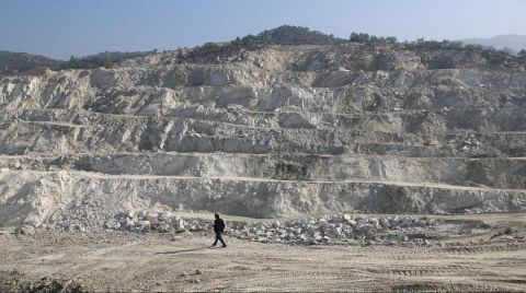 Dağın Eteklerini Madenler, Zirvesini RES’ler Yok Ediyor