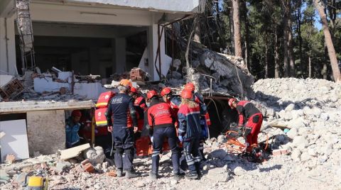 Burdur'da 5,7 Büyüklüğünde Deprem Senaryosuyla Tatbikat Yapıldı