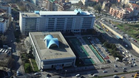 İBB, Deniz Feneri ve İlim Yayma Vakfı'na Tahsis Edilen Taşınmazları Geri Aldı