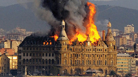 Yargıtay: Haydarpaşa'yı Yakanlara Verilen Cezayı 'İyi Halden' Erteleyin